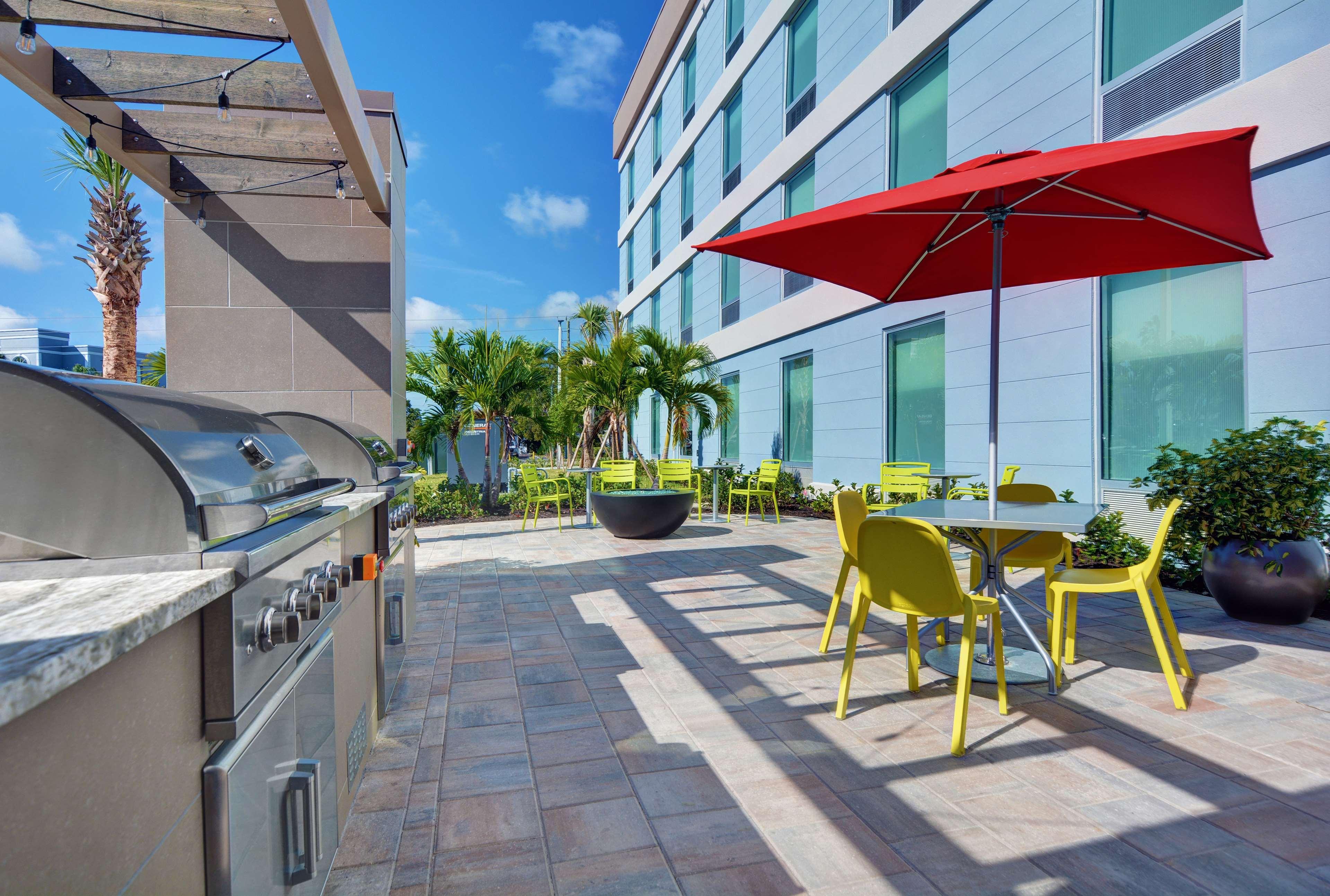 Home2 Suites By Hilton Fort Myers Colonial Blvd מראה חיצוני תמונה